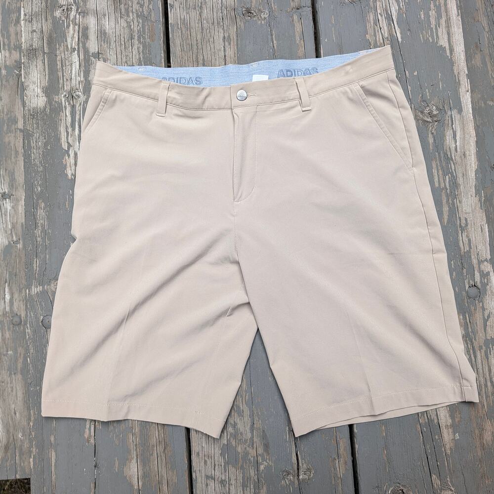 Adidas Golf Shorts Mens 36 Khaki Beige Performance Tech Golfcore Dadcore - Picture 8 of 8